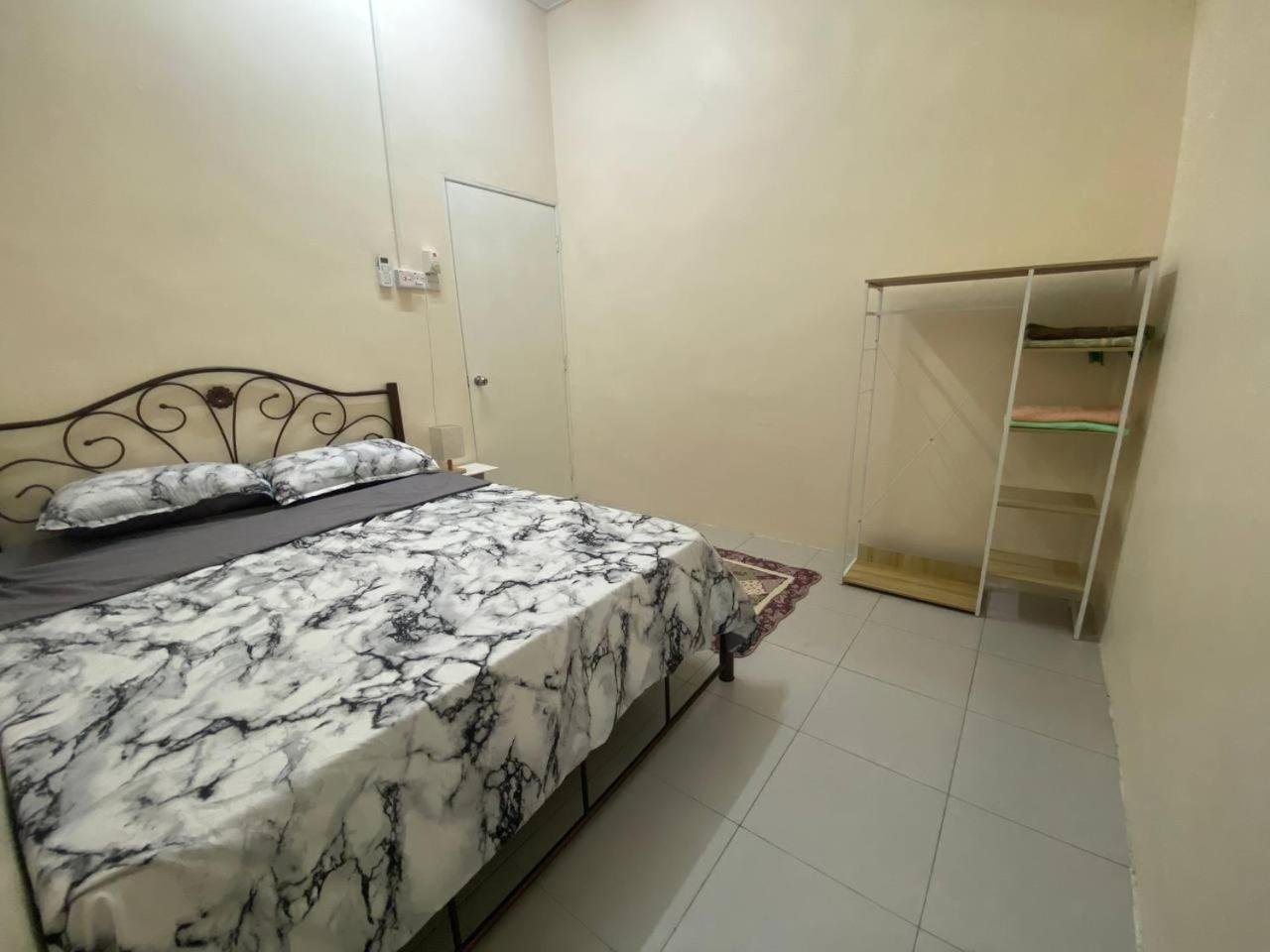 Homestay Rumoh Mok Jitra Esterno foto